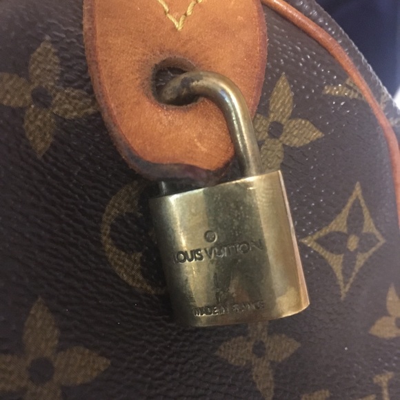 Vintage Authentic “Louis Vuitton” bag - Picture 5 of 8
